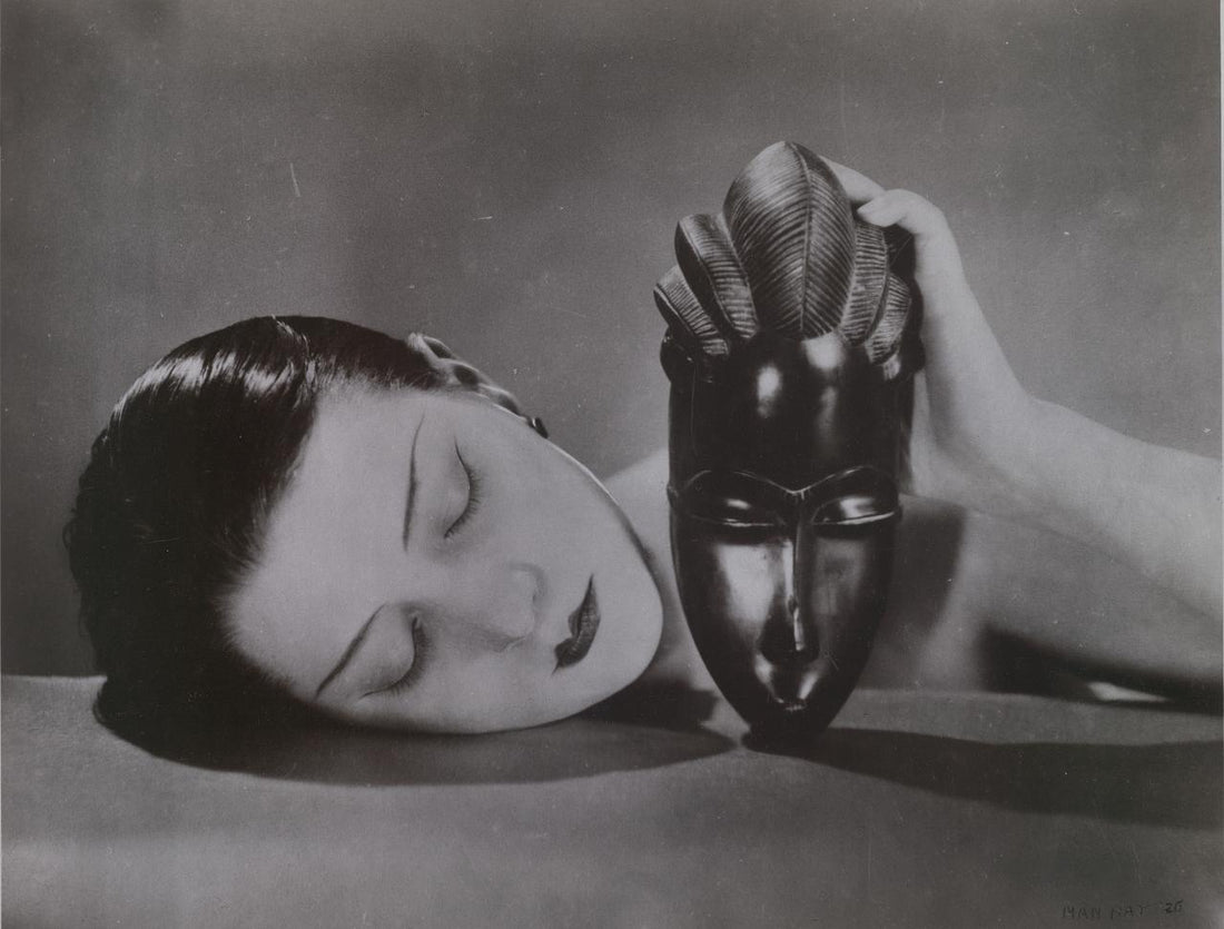 Man Ray, Kiki, Noire et Blanche, 1926, Cleveland Museum of Art, Cleveland, OH, USA.