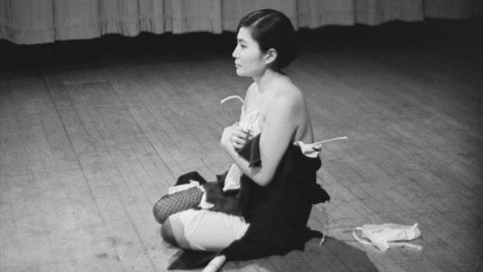 Yoko Ono, Cut Piece via Singulart
