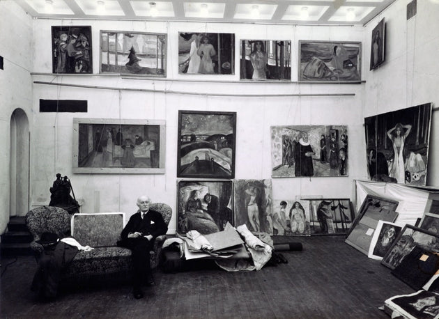 Edvard Munch, Munch Sitting in the Winter Studio, ca. 1938, © Munch Museum, Oslo via SFMOMA