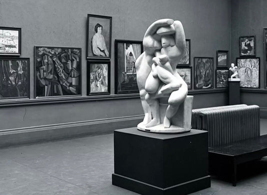 The Armory Show, International Exhibition of Modern Art. View of the Cubist gallery (Gallery 53), Art Institute of Chicago, March–April 1913. Courtesy Wikimedia Commons.